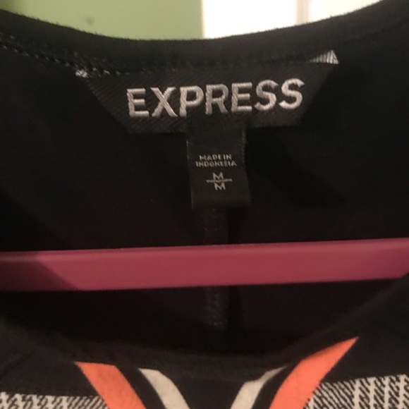 Black, printed dress - Picture 3 of 3